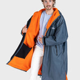 Dryrobe Advance Unisex Long Sleeve - Dark Grey/Orange